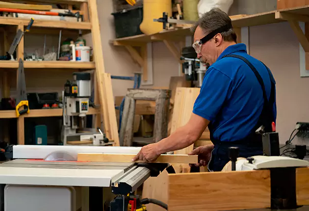 About Contractor UAE – Carpentry Services