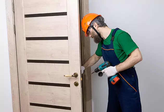 About Contractor UAE – Door Carpenter Services